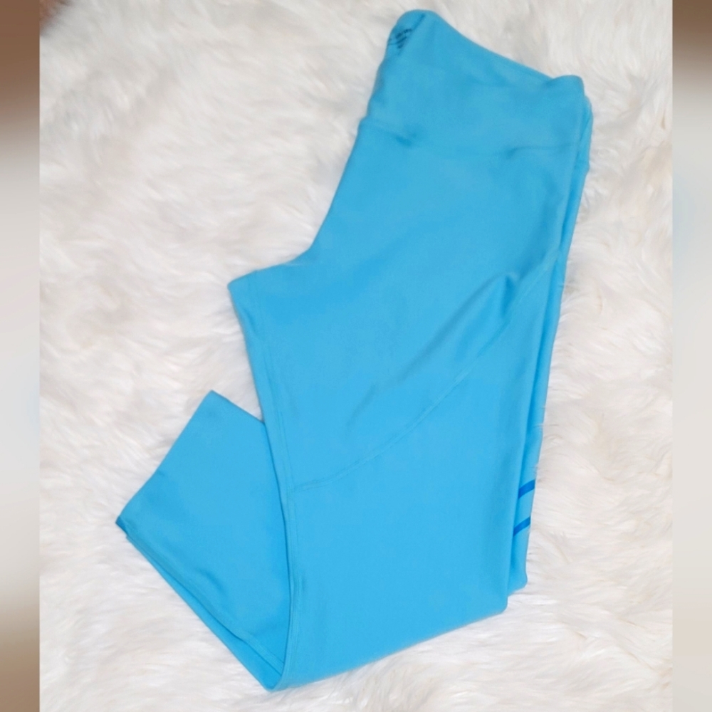 HOLD!!! NWOT Under Armour Plus Size Athletic Compression Leggings